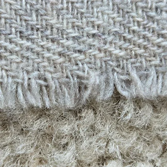 NWOT Cashmere Woven Lightweight Tan/Grey Scarf - Picture 6 of 11